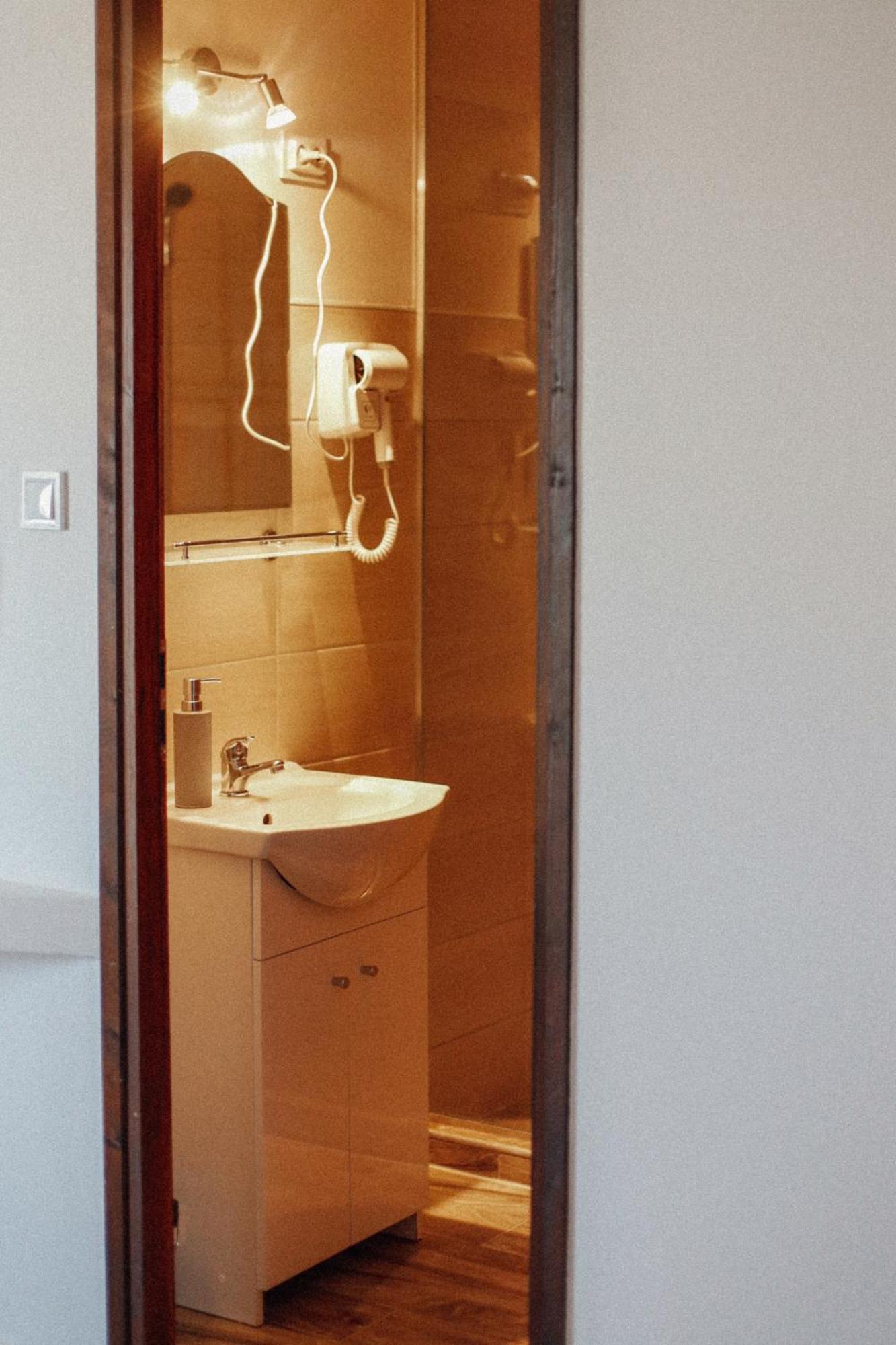 Megnyugtat-Lak Apartmanhaz Demjen Ngoại thất bức ảnh