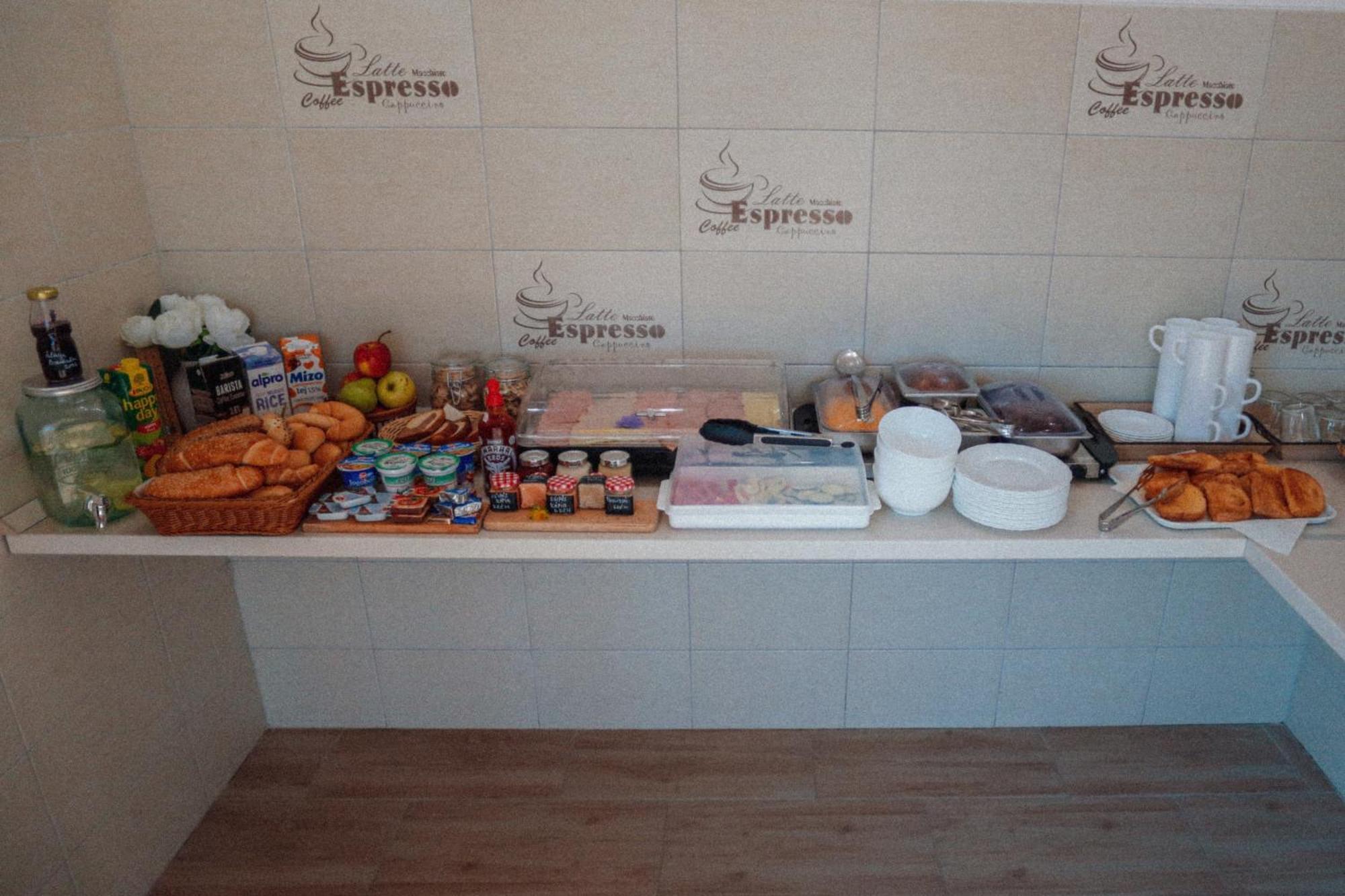 Megnyugtat-Lak Apartmanhaz Demjen Ngoại thất bức ảnh